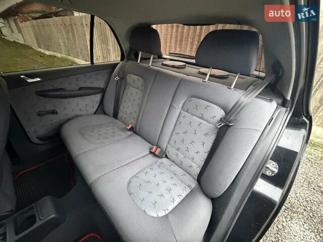 Чорний Шкода Фабія, об'ємом двигуна 1.39 л та пробігом 201 тис. км за 3750 $, фото 22 на Automoto.ua