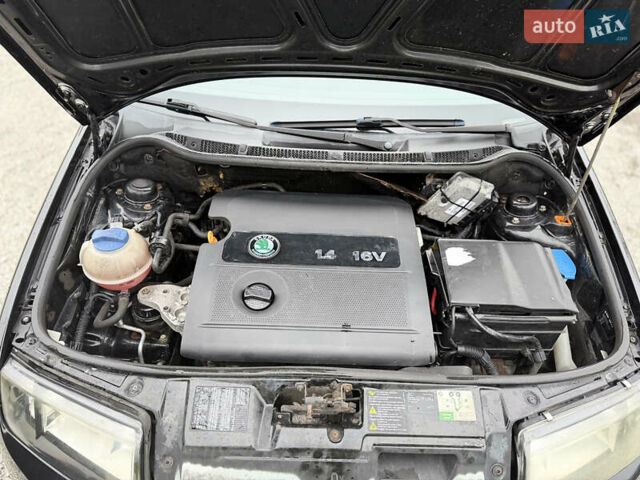 Чорний Шкода Фабія, об'ємом двигуна 1.39 л та пробігом 201 тис. км за 3750 $, фото 36 на Automoto.ua
