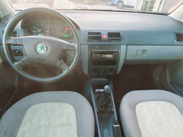 Чорний Шкода Фабія, об'ємом двигуна 1.4 л та пробігом 312 тис. км за 2603 $, фото 1 на Automoto.ua