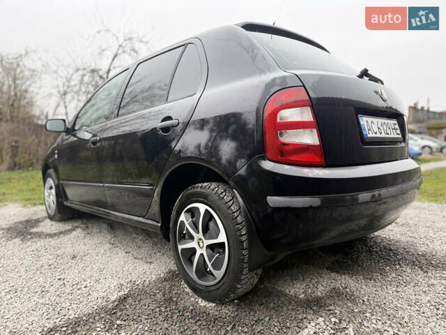 Чорний Шкода Фабія, об'ємом двигуна 1.39 л та пробігом 201 тис. км за 3750 $, фото 6 на Automoto.ua