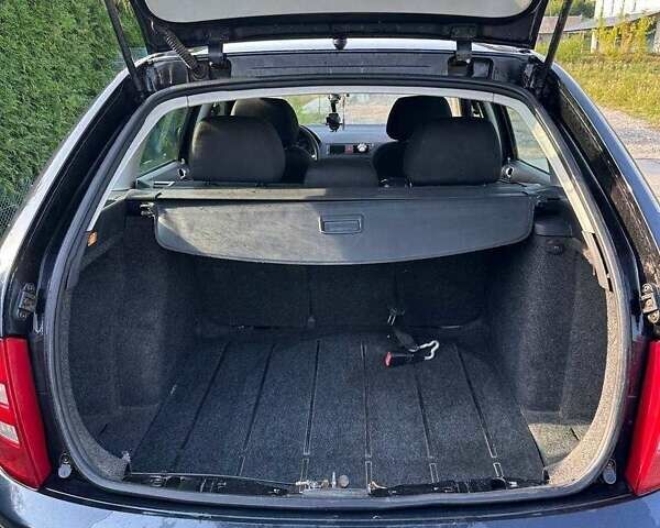 Черный Шкода Фабия, объемом двигателя 1.9 л и пробегом 452 тыс. км за 3800 $, фото 4 на Automoto.ua