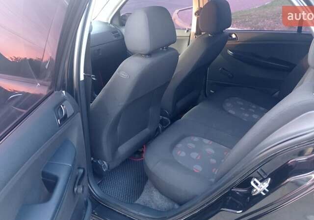 Черный Шкода Фабия, объемом двигателя 1.2 л и пробегом 260 тыс. км за 3450 $, фото 14 на Automoto.ua