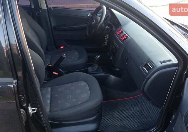 Черный Шкода Фабия, объемом двигателя 1.2 л и пробегом 260 тыс. км за 3450 $, фото 18 на Automoto.ua