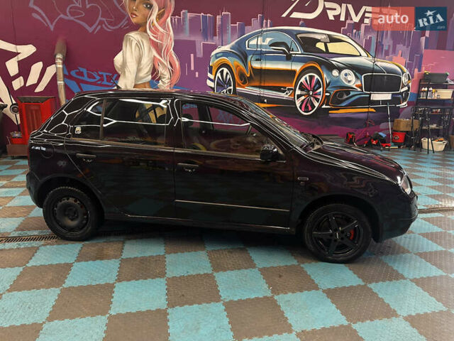 Черный Шкода Фабия, объемом двигателя 1.39 л и пробегом 275 тыс. км за 3999 $, фото 18 на Automoto.ua