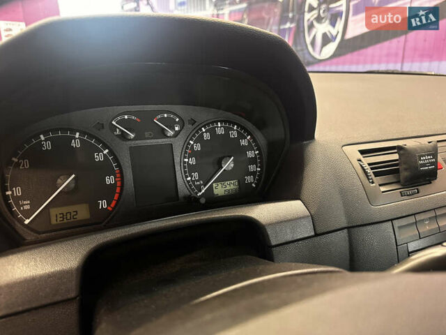 Черный Шкода Фабия, объемом двигателя 1.39 л и пробегом 275 тыс. км за 3999 $, фото 10 на Automoto.ua