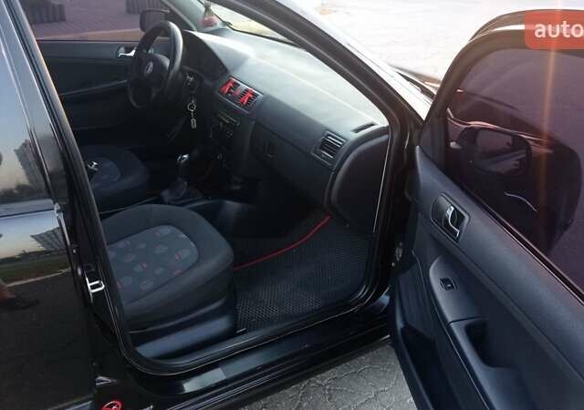 Черный Шкода Фабия, объемом двигателя 1.2 л и пробегом 260 тыс. км за 3450 $, фото 16 на Automoto.ua