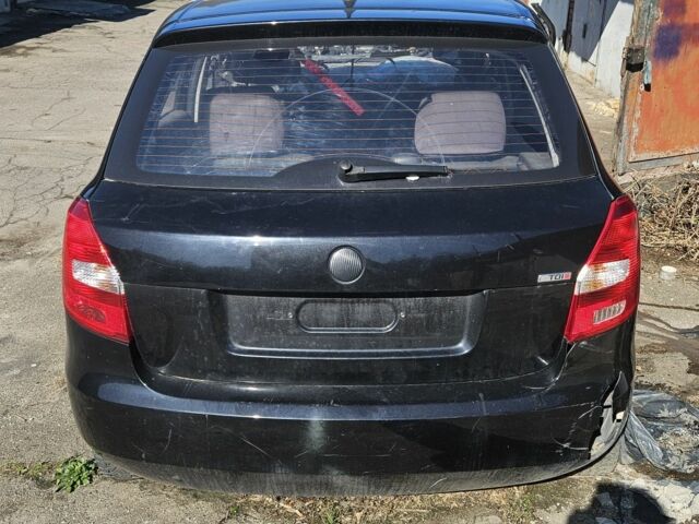 Чорний Шкода Фабія, об'ємом двигуна 1.4 л та пробігом 170 тис. км за 1200 $, фото 4 на Automoto.ua