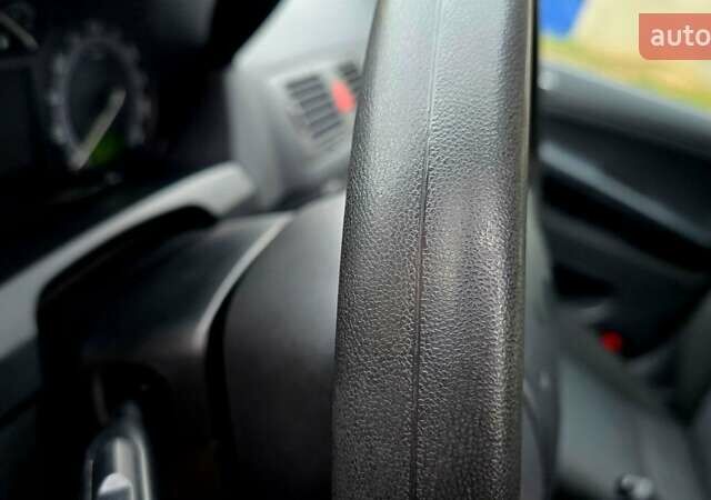 Черный Шкода Фабия, объемом двигателя 1.39 л и пробегом 173 тыс. км за 5799 $, фото 50 на Automoto.ua