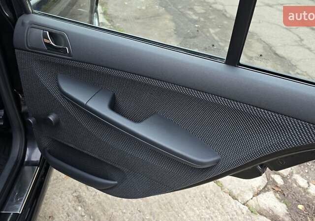 Черный Шкода Фабия, объемом двигателя 1.39 л и пробегом 173 тыс. км за 5799 $, фото 55 на Automoto.ua