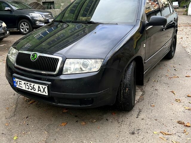 Черный Шкода Фабия, объемом двигателя 1.9 л и пробегом 290 тыс. км за 3300 $, фото 1 на Automoto.ua