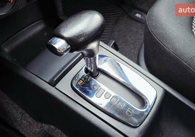 Черный Шкода Фабия, объемом двигателя 1.39 л и пробегом 173 тыс. км за 5799 $, фото 49 на Automoto.ua