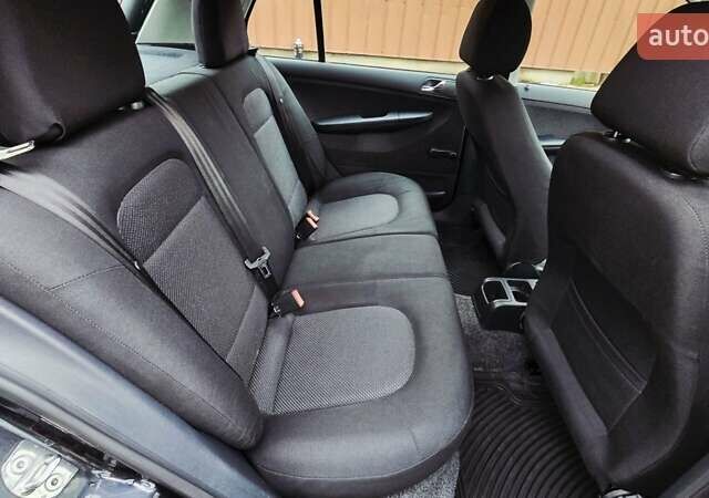 Черный Шкода Фабия, объемом двигателя 1.39 л и пробегом 173 тыс. км за 5799 $, фото 56 на Automoto.ua