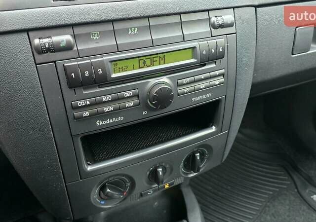 Черный Шкода Фабия, объемом двигателя 1.39 л и пробегом 173 тыс. км за 5799 $, фото 48 на Automoto.ua