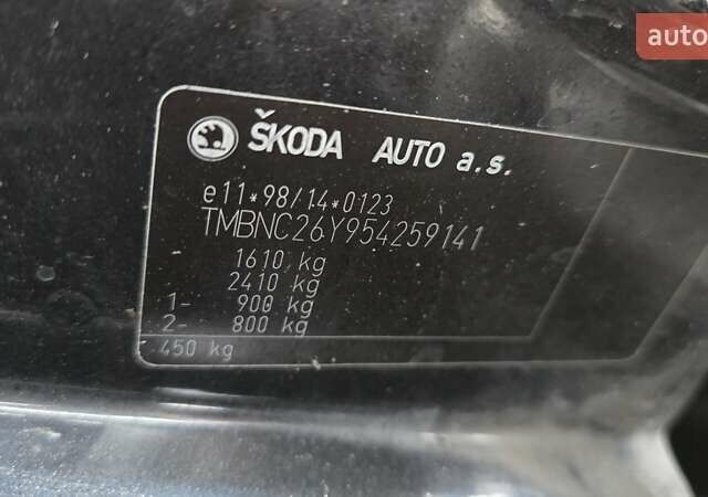 Черный Шкода Фабия, объемом двигателя 1.39 л и пробегом 173 тыс. км за 5799 $, фото 62 на Automoto.ua