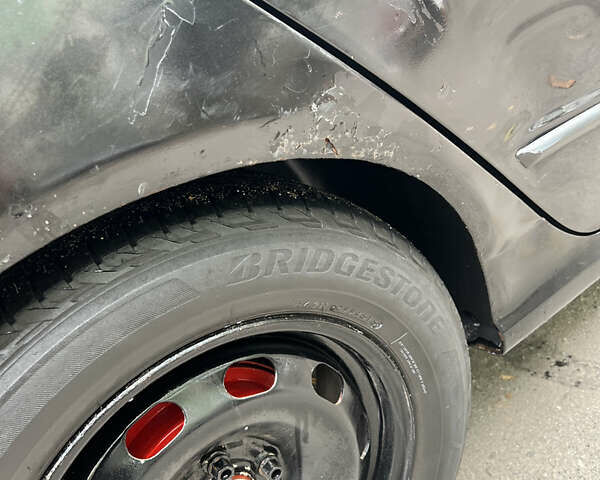 Черный Шкода Фабия, объемом двигателя 1.9 л и пробегом 290 тыс. км за 3300 $, фото 6 на Automoto.ua
