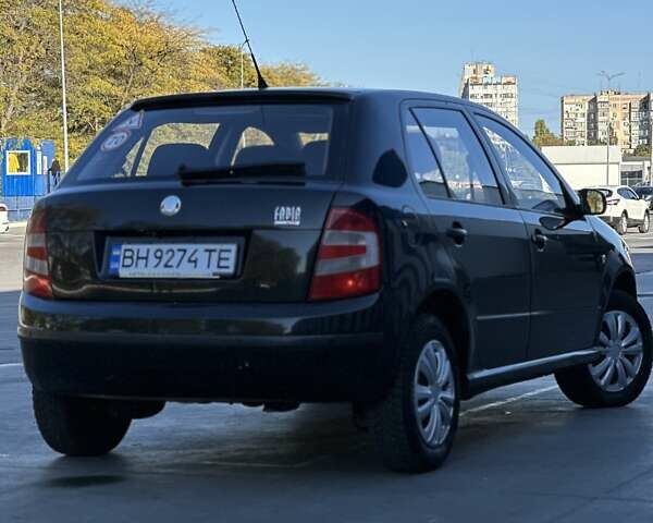 Черный Шкода Фабия, объемом двигателя 1.2 л и пробегом 220 тыс. км за 2999 $, фото 4 на Automoto.ua
