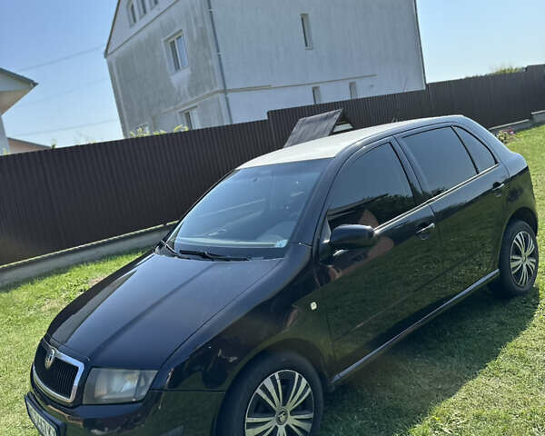 Чорний Шкода Фабія, об'ємом двигуна 1.4 л та пробігом 300 тис. км за 4500 $, фото 3 на Automoto.ua