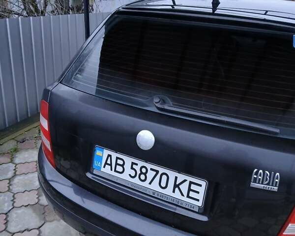 Черный Шкода Фабия, объемом двигателя 1.2 л и пробегом 313 тыс. км за 2700 $, фото 5 на Automoto.ua