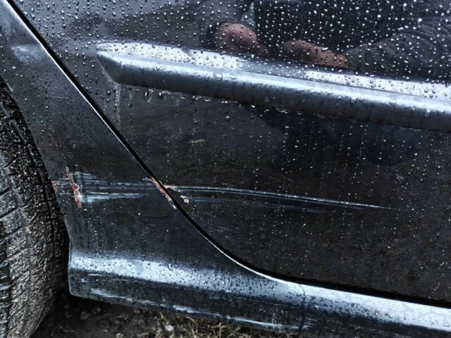 Черный Шкода Фабия, объемом двигателя 1.2 л и пробегом 315 тыс. км за 3300 $, фото 16 на Automoto.ua