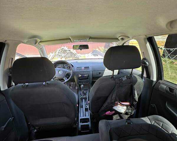 Чорний Шкода Фабія, об'ємом двигуна 1.4 л та пробігом 300 тис. км за 4500 $, фото 11 на Automoto.ua