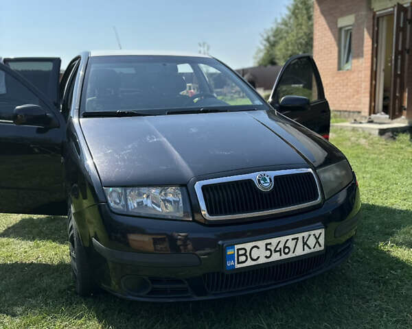 Чорний Шкода Фабія, об'ємом двигуна 1.4 л та пробігом 300 тис. км за 4500 $, фото 8 на Automoto.ua