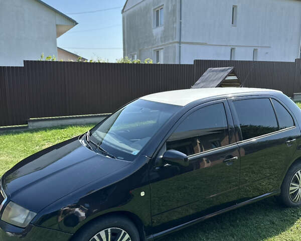 Чорний Шкода Фабія, об'ємом двигуна 1.4 л та пробігом 300 тис. км за 4500 $, фото 4 на Automoto.ua