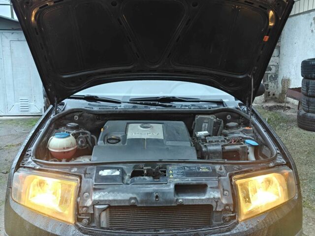 Черный Шкода Фабия, объемом двигателя 1.2 л и пробегом 315 тыс. км за 3300 $, фото 11 на Automoto.ua