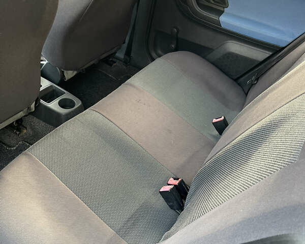 Черный Шкода Фабия, объемом двигателя 0 л и пробегом 121 тыс. км за 4100 $, фото 23 на Automoto.ua