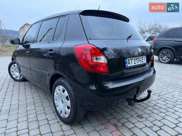 Черный Шкода Фабия, объемом двигателя 1.2 л и пробегом 215 тыс. км за 3950 $, фото 16 на Automoto.ua