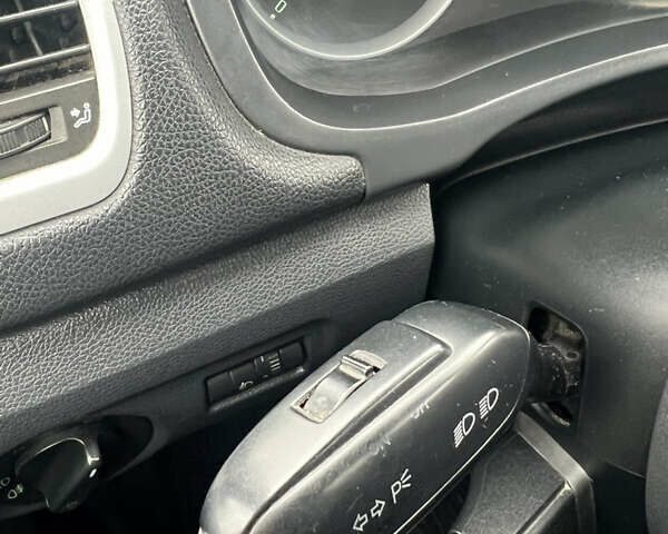 Черный Шкода Фабия, объемом двигателя 1.39 л и пробегом 171 тыс. км за 4700 $, фото 19 на Automoto.ua