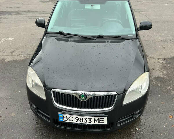 Черный Шкода Фабия, объемом двигателя 1.6 л и пробегом 310 тыс. км за 3900 $, фото 18 на Automoto.ua