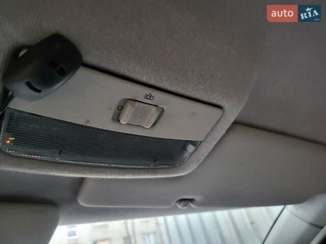 Черный Шкода Фабия, объемом двигателя 1.2 л и пробегом 341 тыс. км за 3000 $, фото 3 на Automoto.ua