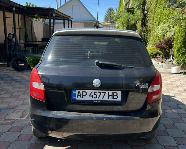 Черный Шкода Фабия, объемом двигателя 1.2 л и пробегом 195 тыс. км за 3200 $, фото 4 на Automoto.ua