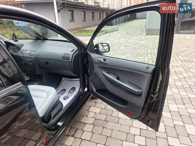 Чорний Шкода Фабія, об'ємом двигуна 1.4 л та пробігом 137 тис. км за 4750 $, фото 46 на Automoto.ua