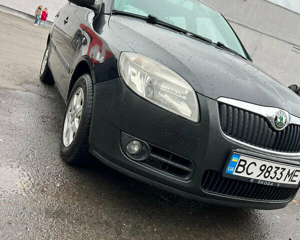 Черный Шкода Фабия, объемом двигателя 1.6 л и пробегом 310 тыс. км за 3900 $, фото 22 на Automoto.ua
