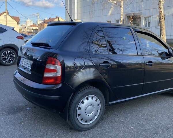 Черный Шкода Фабия, объемом двигателя 1.2 л и пробегом 340 тыс. км за 3150 $, фото 5 на Automoto.ua