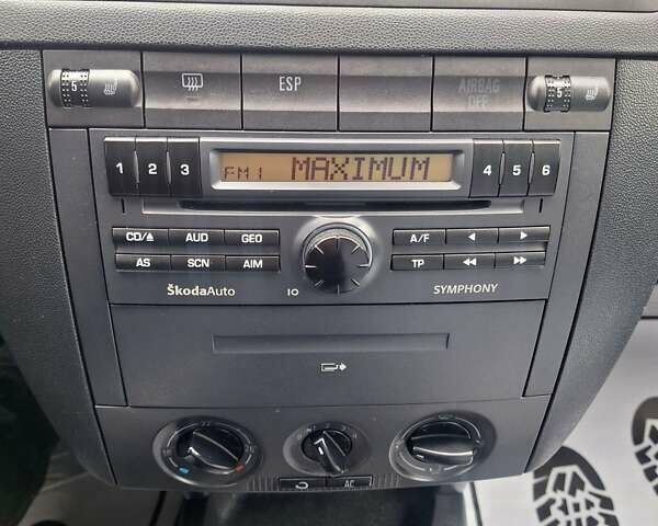 Чорний Шкода Фабія, об'ємом двигуна 1.4 л та пробігом 137 тис. км за 4750 $, фото 61 на Automoto.ua