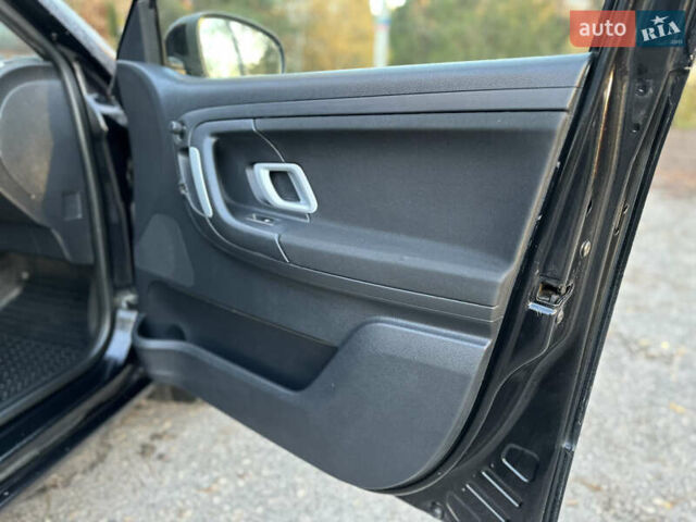 Черный Шкода Фабия, объемом двигателя 1.39 л и пробегом 153 тыс. км за 4250 $, фото 37 на Automoto.ua