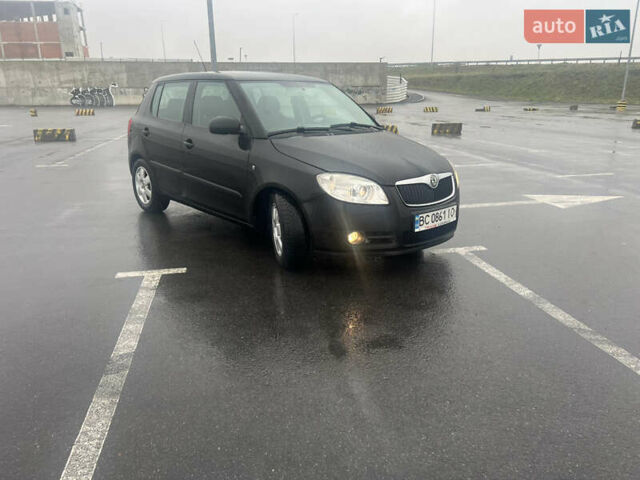 Черный Шкода Фабия, объемом двигателя 1.39 л и пробегом 171 тыс. км за 4700 $, фото 10 на Automoto.ua