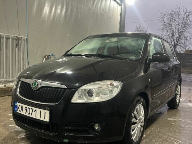 Чорний Шкода Фабія, об'ємом двигуна 1.4 л та пробігом 265 тис. км за 4000 $, фото 1 на Automoto.ua