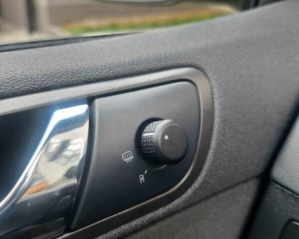 Чорний Шкода Фабія, об'ємом двигуна 1.4 л та пробігом 137 тис. км за 4750 $, фото 69 на Automoto.ua