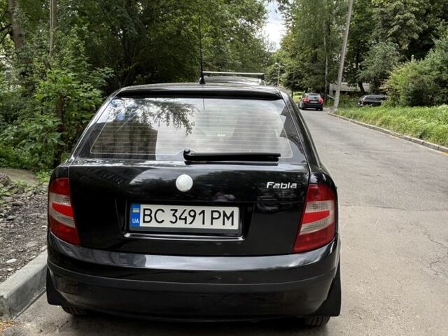 Черный Шкода Фабия, объемом двигателя 1.2 л и пробегом 203 тыс. км за 3500 $, фото 3 на Automoto.ua