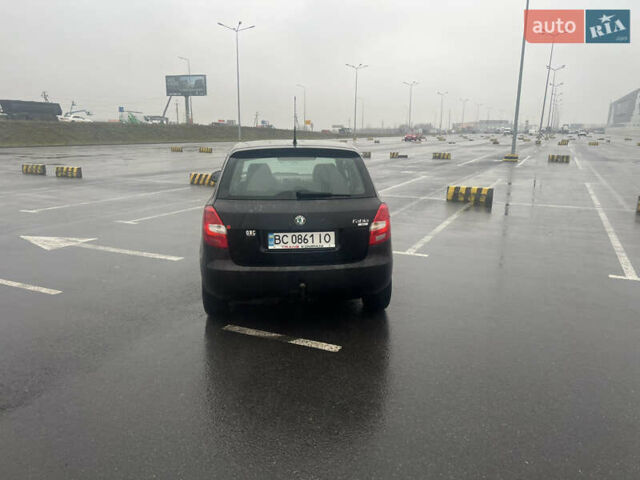 Черный Шкода Фабия, объемом двигателя 1.39 л и пробегом 171 тыс. км за 4700 $, фото 6 на Automoto.ua