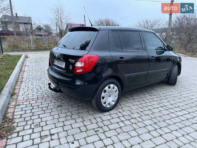 Черный Шкода Фабия, объемом двигателя 1.2 л и пробегом 215 тыс. км за 3950 $, фото 2 на Automoto.ua