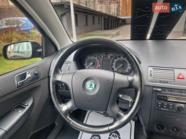 Чорний Шкода Фабія, об'ємом двигуна 1.4 л та пробігом 137 тис. км за 4750 $, фото 57 на Automoto.ua