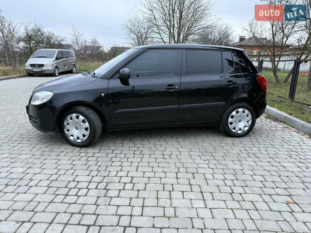 Черный Шкода Фабия, объемом двигателя 1.2 л и пробегом 215 тыс. км за 3950 $, фото 19 на Automoto.ua