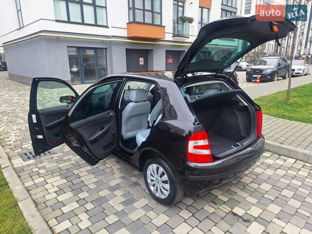 Чорний Шкода Фабія, об'ємом двигуна 1.4 л та пробігом 137 тис. км за 4750 $, фото 28 на Automoto.ua