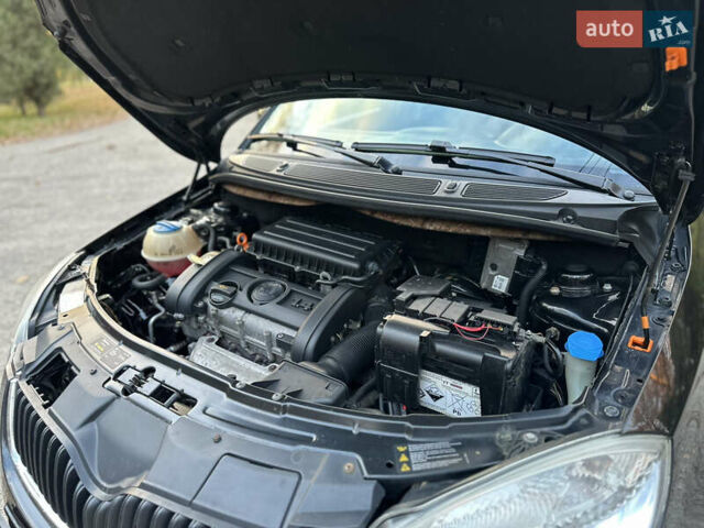 Черный Шкода Фабия, объемом двигателя 1.39 л и пробегом 153 тыс. км за 4250 $, фото 58 на Automoto.ua