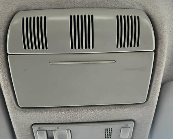 Черный Шкода Фабия, объемом двигателя 1.39 л и пробегом 171 тыс. км за 4700 $, фото 22 на Automoto.ua