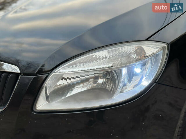 Черный Шкода Фабия, объемом двигателя 1.39 л и пробегом 153 тыс. км за 4250 $, фото 19 на Automoto.ua